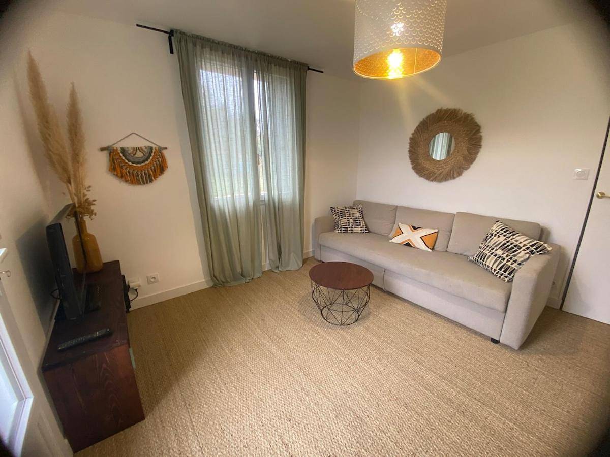 Appartement entier, One-Bedroom Apartment in Allègre-les-Fumades, Région d'Alès