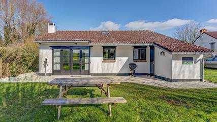 Gîte pour 4 personnes, avec jardin dans Westouter