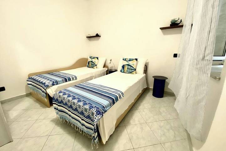 Apartamento entero, Nautilus, appartamento in centro Riomaggiore, a pochi passi da Mare e Stazione. in Riomaggiore, Riomaggiore Municipio
