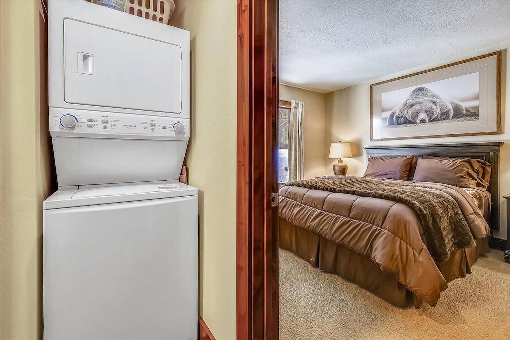 Ganze Wohnung, Tahoe Donner Condo on the Creek in Truckee, Donner Lake