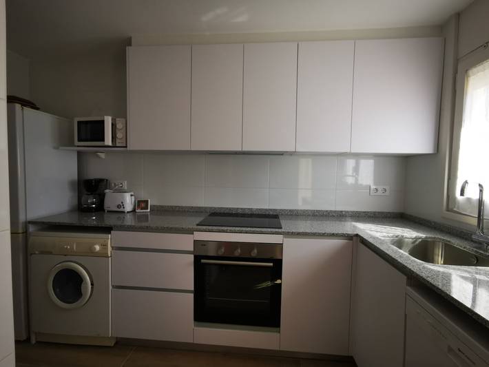 Location de vacances pour 9 personnes, avec terrasse dans San Juan De Palamos - 2