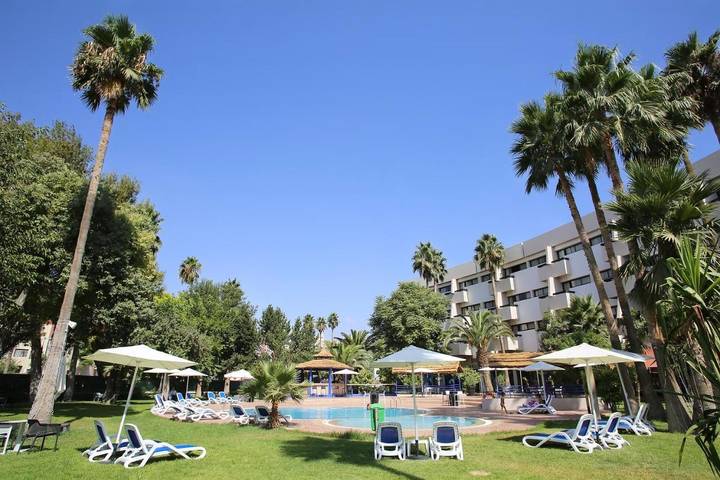 Hôtel pour 2 personnes, avec jardin et piscine dans Oujda - 3