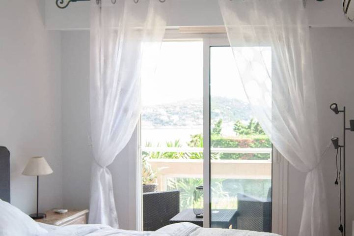 Appartamento intero, 07. Terrace with stunning view of the sea and Cap Ferrat, one bedroom apartment. in Villefranche-sur-Mer, Costa mediterranea (Francia)