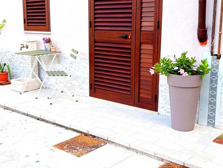 Location de vacances pour 3 personnes, avec jardin ainsi que terrasse et vue, animaux acceptés à Pratola Peligna - 2