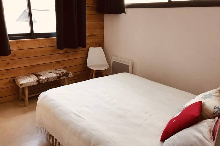 Apartamento entero, Apartamento en 2 niveles para 8 personas, 3 dormitorios, 2 baños. in Saint-Lary-Soulan, Parque nacional de los Pirineos