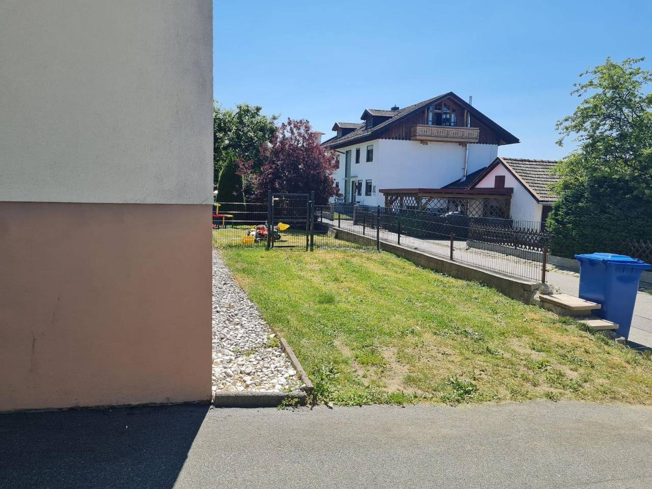 Ganze Wohnung, Apartment 'Fewo Lusen bis 6 Personen, Bergblick' mit Terrasse & privatem Garten in Frauenau, Ostbayern