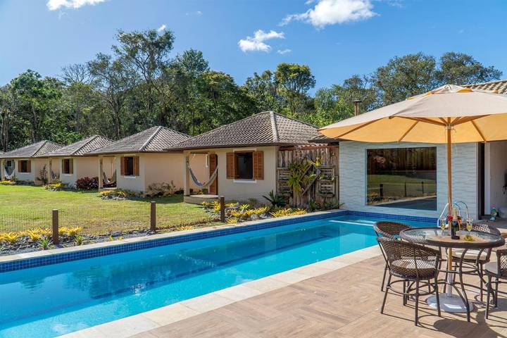 Gîte pour 3 personnes, avec vue ainsi que jardin et piscine, animaux acceptés à Resende (Brasil) - 3
