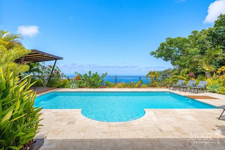 Villa Eden - avec piscine et sa superbe vue océan in Saint-Leu, Île de la Réunion