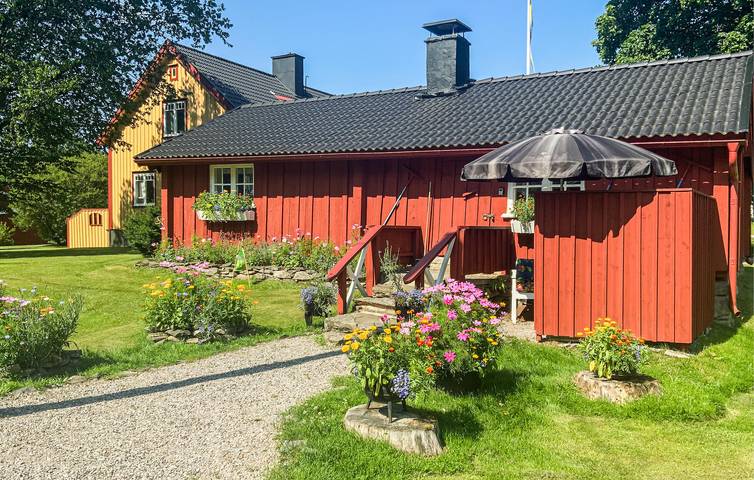 Hus för 3 Personer med trädgård in Jönköpings län