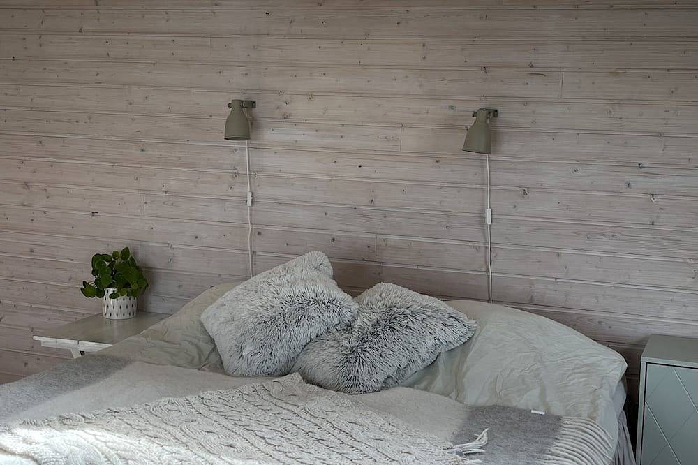 Archipelago villa on Resarö with heated pool, guesthouse and fantastic view! in Vaxholm, Stockholmer Schärengarten