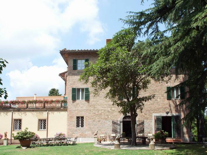 Casa vacanza per 22 persone, con giardino e balcone nonché piscina per bambini e piscina - 1