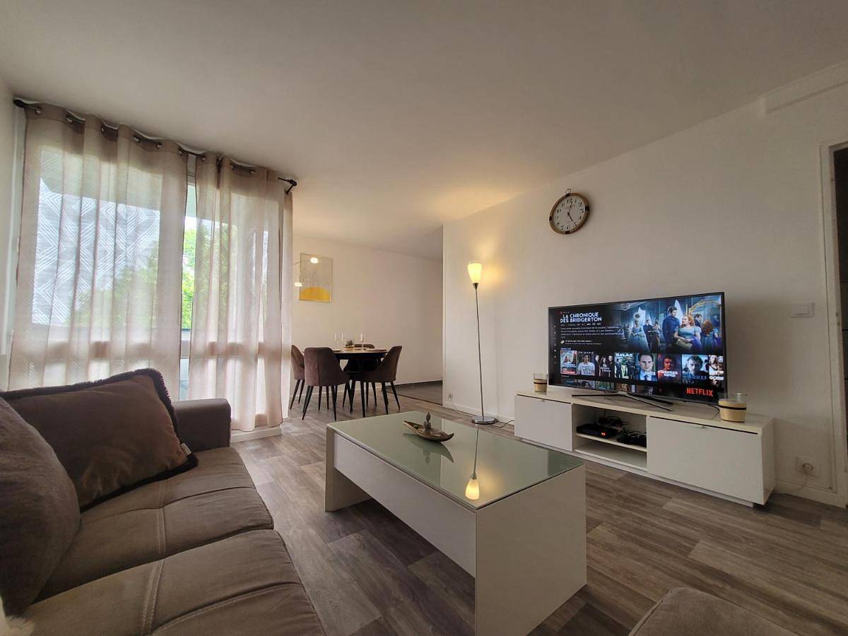 Geheel appartement, Two-Bedroom Apartment in Deuil-la-Barre, Val-d'Oise
