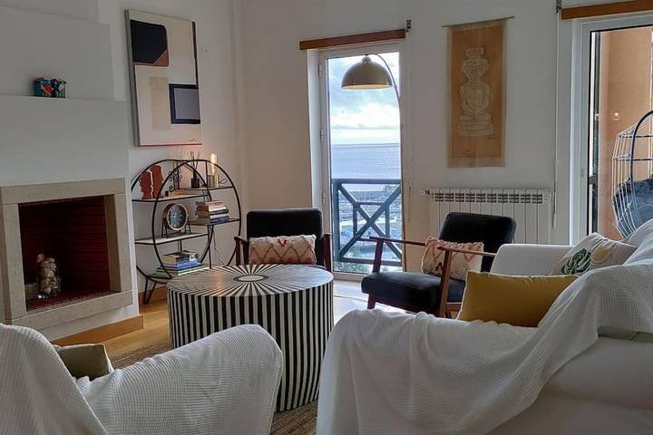 Apartamento de férias para 6 pessoas, com Varanda e Jacuzzi e ainda Vista em Sesimbra