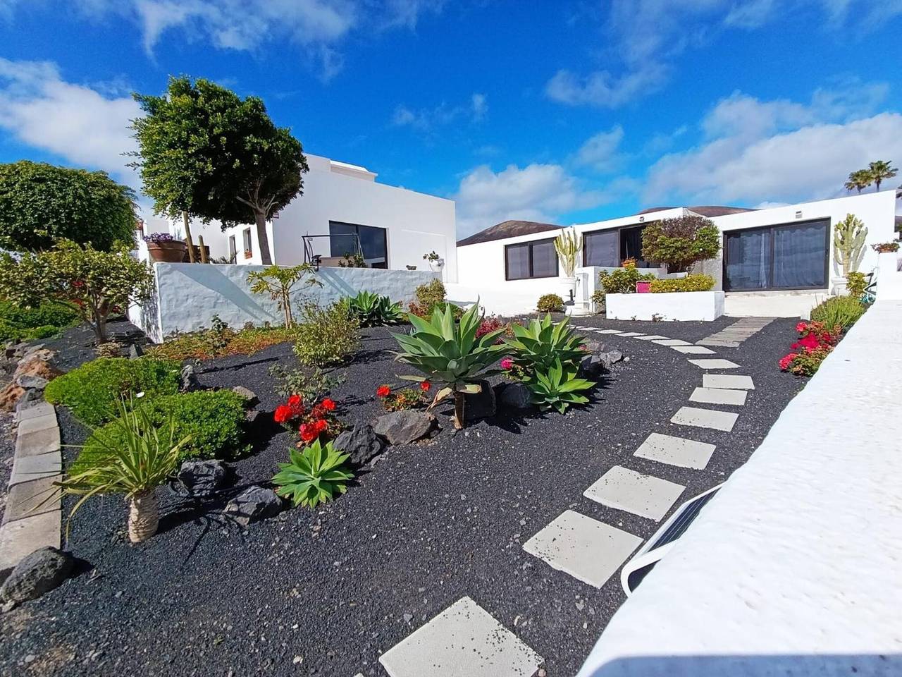 Apartamento entero, Apartamento de vacaciones 'Villa Lilli' con vistas al mar, piscina privada y Wi-Fi in Mácher, Tías
