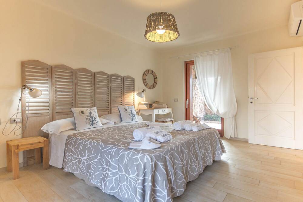 Villa Portobello Lux Independent Villa in Portobello di Gallura, Gallura