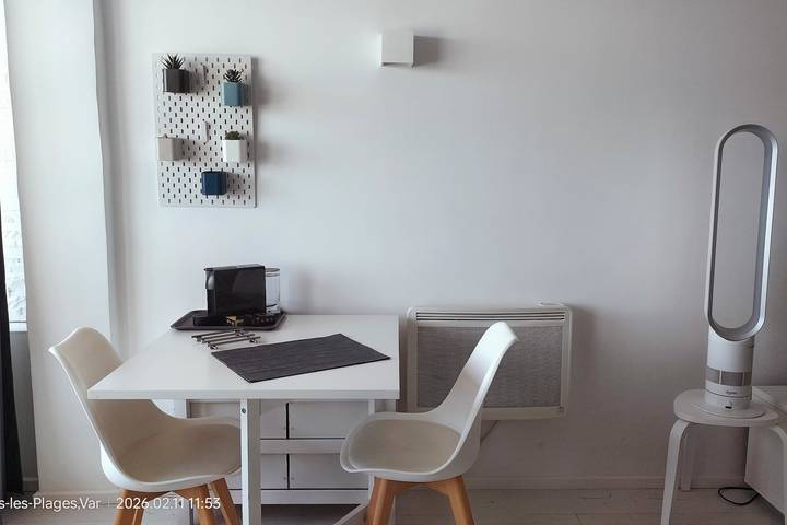 Gîte pour 2 personnes, adapté aux familles à Six-Fours-les-Plages - 4