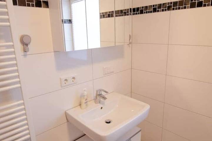 Ganze Wohnung, Moderne und helle Ferienwohnung mit Hutewaldblick in Basdorf, Vöhl