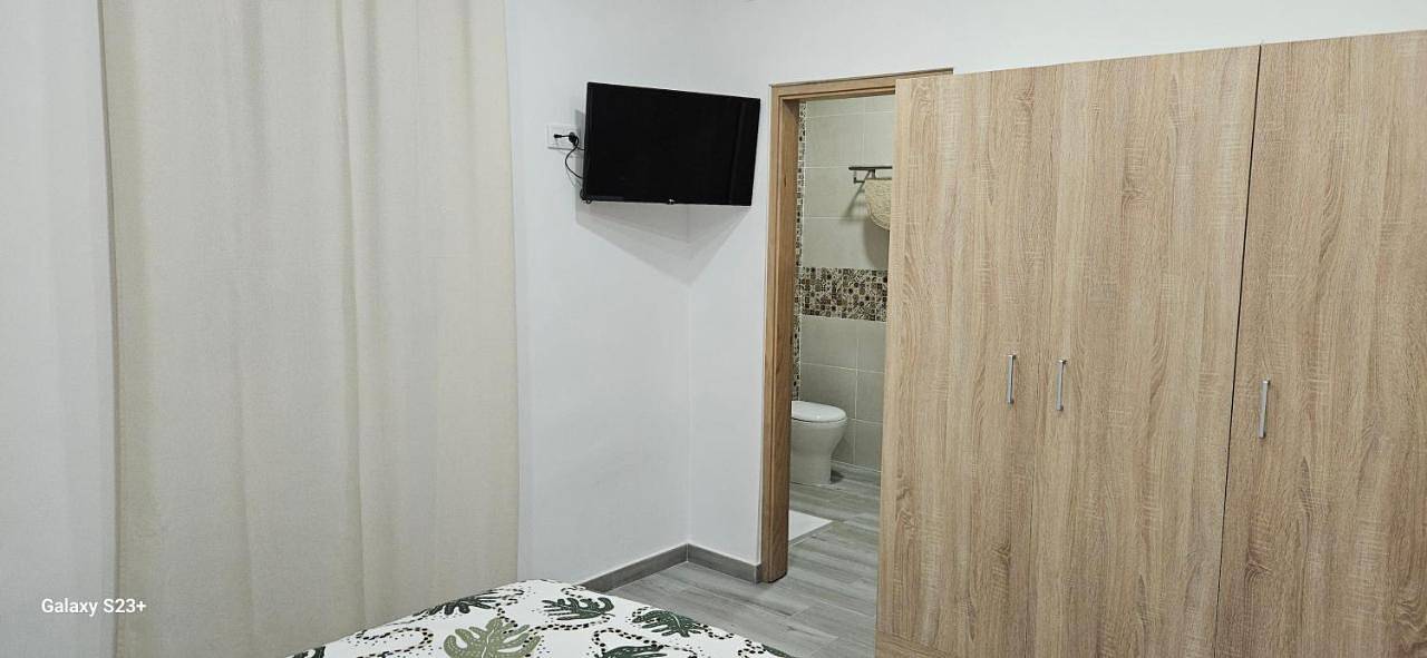 Three-Bedroom Townhouse in Mairena del Alcor, Provincia de Sevilla