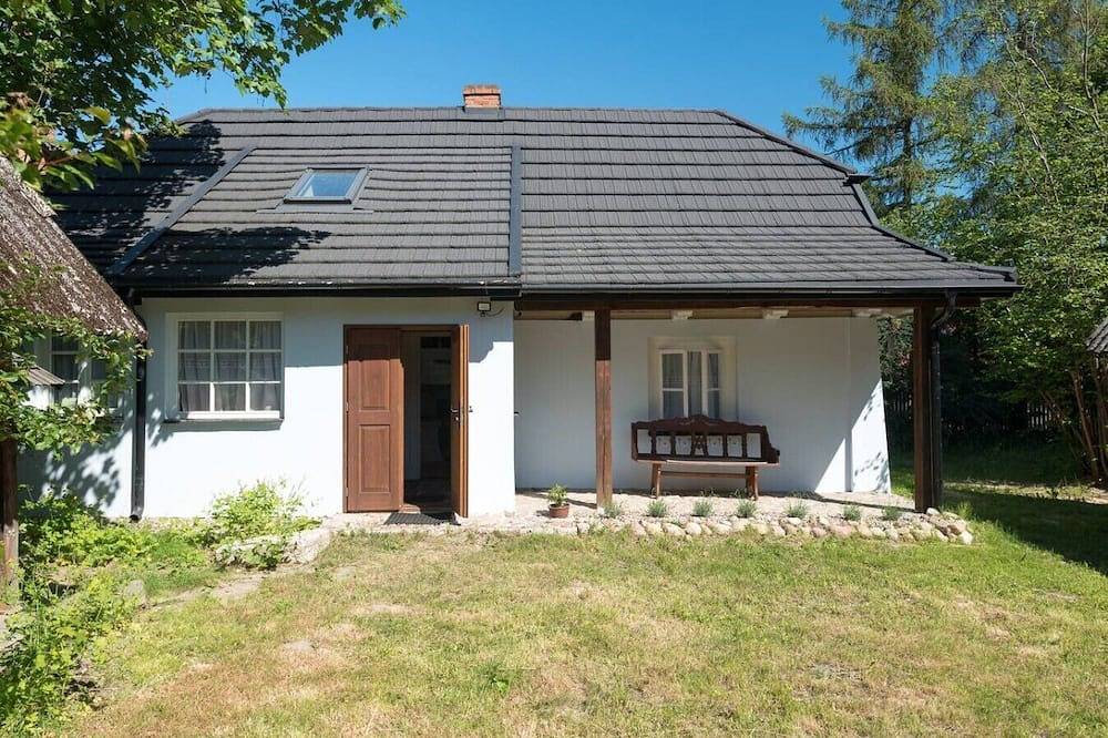 Historic 70m2 Farmhouse  - 3 Rooms, Terrace - by Rentujemy in Roztocze