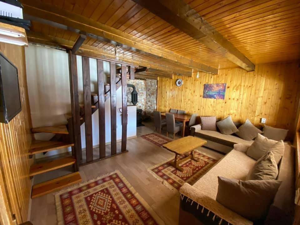 Vila Rudi Toni in Kosowo