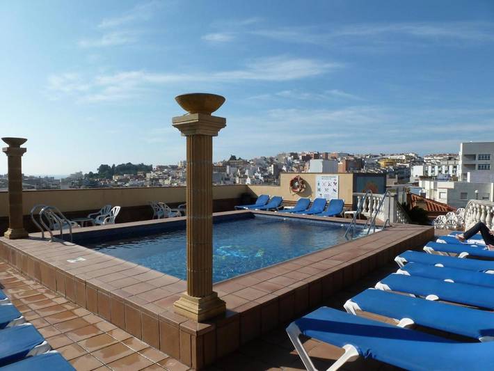 Hôtel pour 2 personnes, avec piscine et balcon