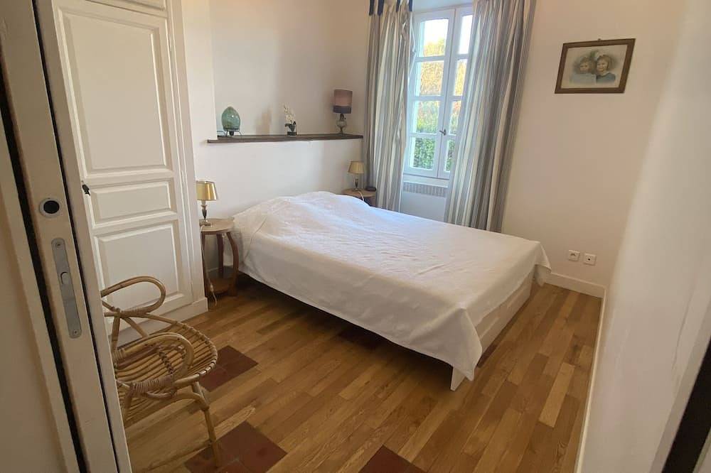 Magnificent Provencal village house in Mirabel-aux-Baronnies, Nyons region