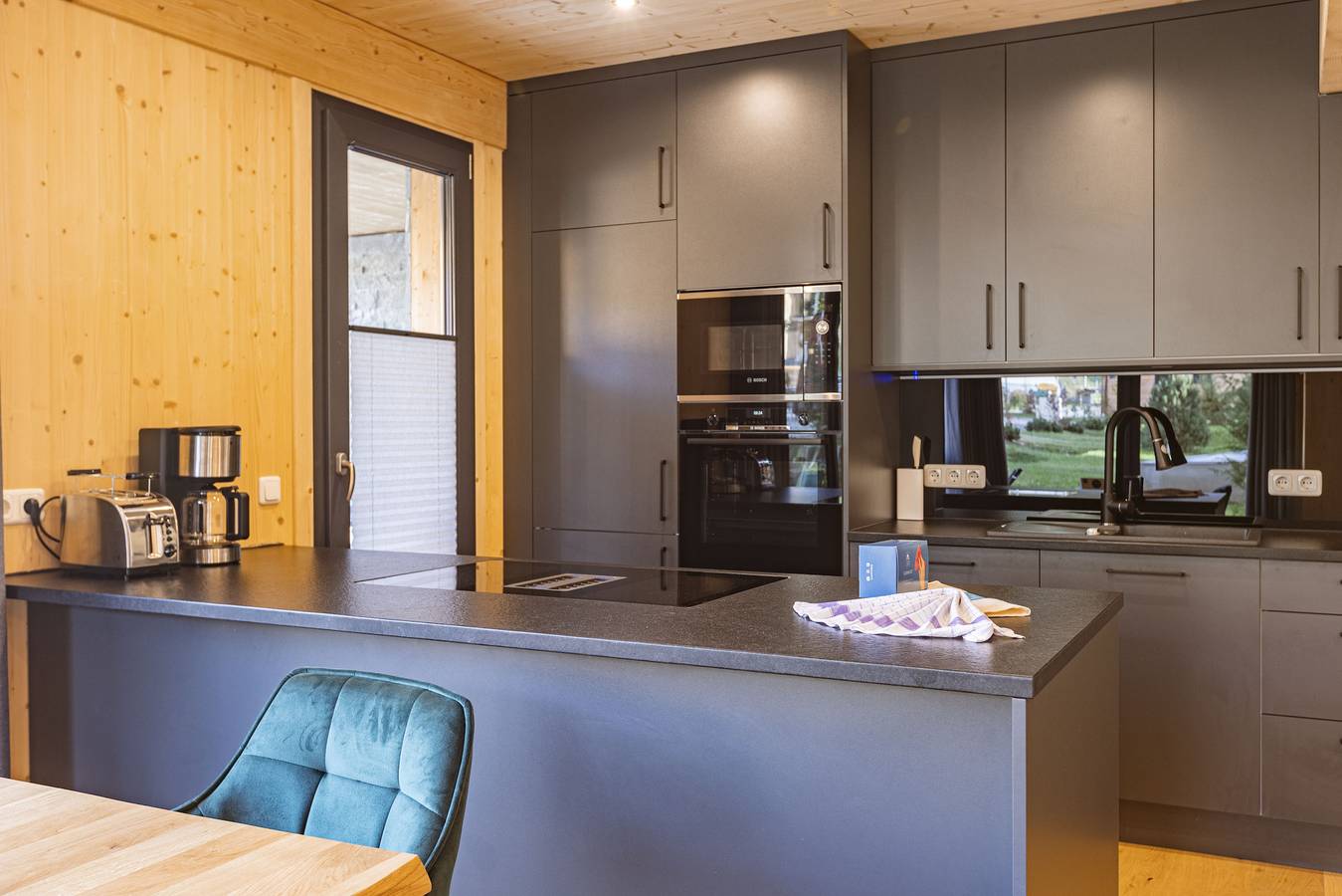 Ganze Wohnung, Ferienwohnung # 4a mit Sauna & Pool in St. Georgen ob Murau, Sankt Georgen am Kreischberg