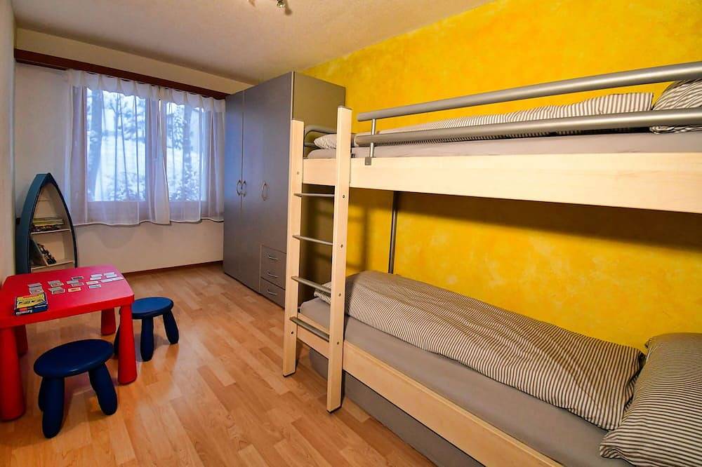 Ganze Wohnung, 4.5 Zimmerwohnung in Laax direkt am Laaxersee in Laax Dorf, Laax