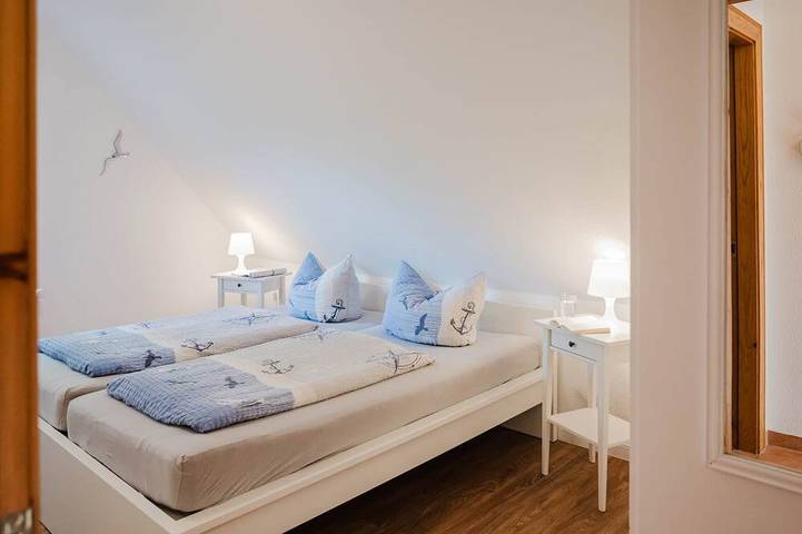 Ganze Wohnung, Ferienwohnung Fachwerkhaus  \"Westen oben\" - Bauernhof Hopp in Westfehmarn, Fehmarn