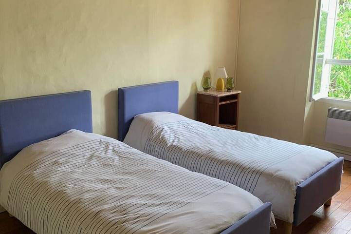 Location de vacances pour 11 personnes, avec piscine et jardin à Fougueyrolles - 4