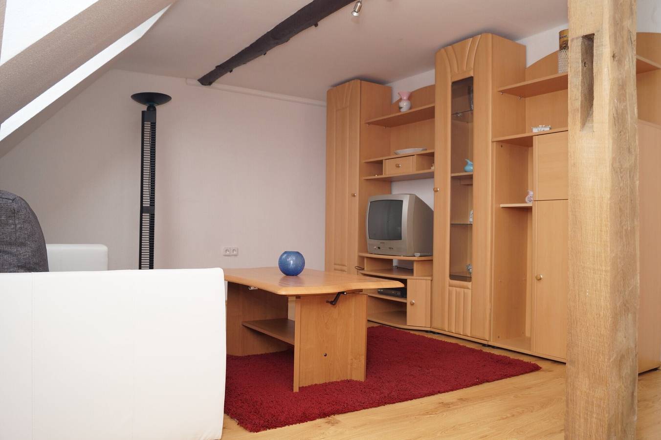 Ganze Wohnung, Ferienwohnung 'Alte Schule' mit Gemeinschaftsgarten und Wi-Fi in Bad Wildungen, Waldecker Land