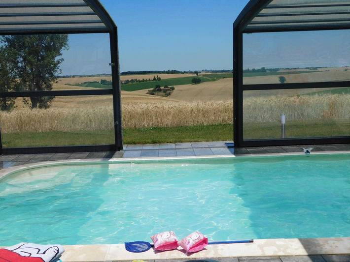 Gîte pour 8 personnes, avec terrasse ainsi que jardin et piscine à Aignes - 3