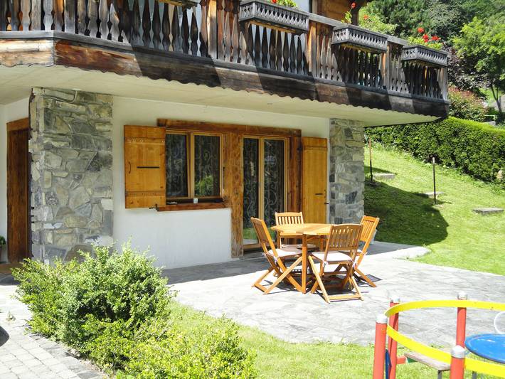 Gîte pour 4 personnes, avec terrasse et jardin à Champéry - 2