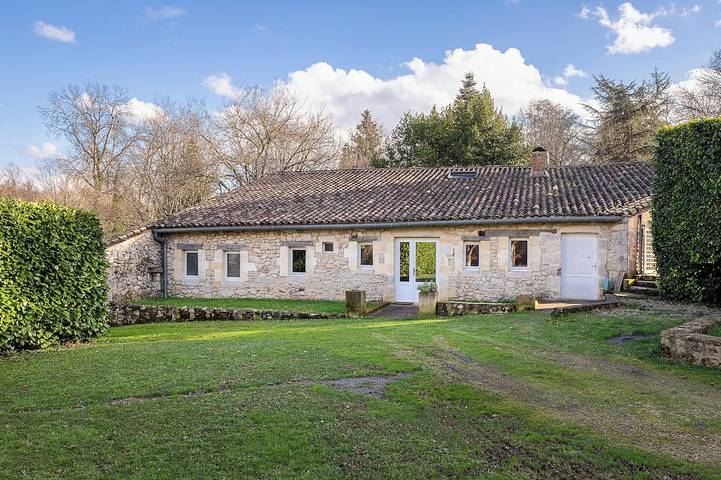 Gîte pour 6 personnes à Guillac (Gironde)