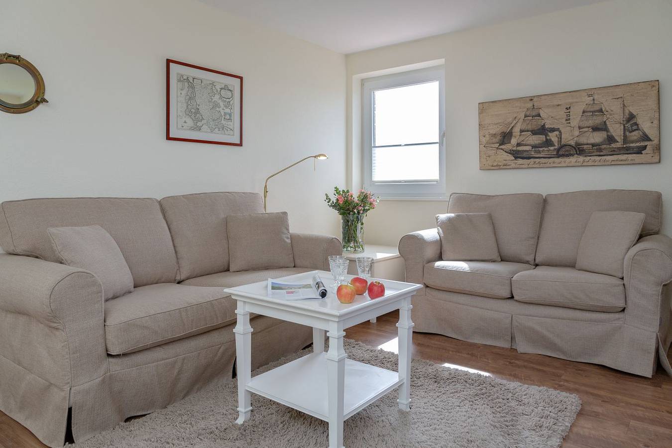 Ganze Wohnung, Urlaubstraum mit Weitblick: Ferienwohnung im Og mit Großem Balkon in Wenningstedt auf Sylt in Wenningstedt, Sylt