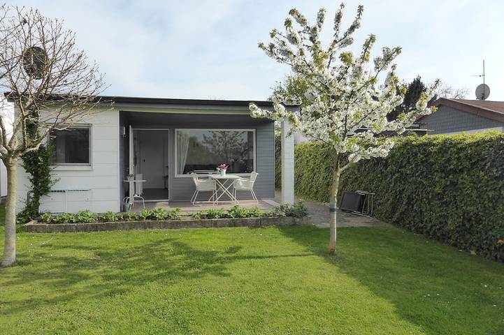 Ferienhaus für 2 Personen, mit Garten in Ketsch