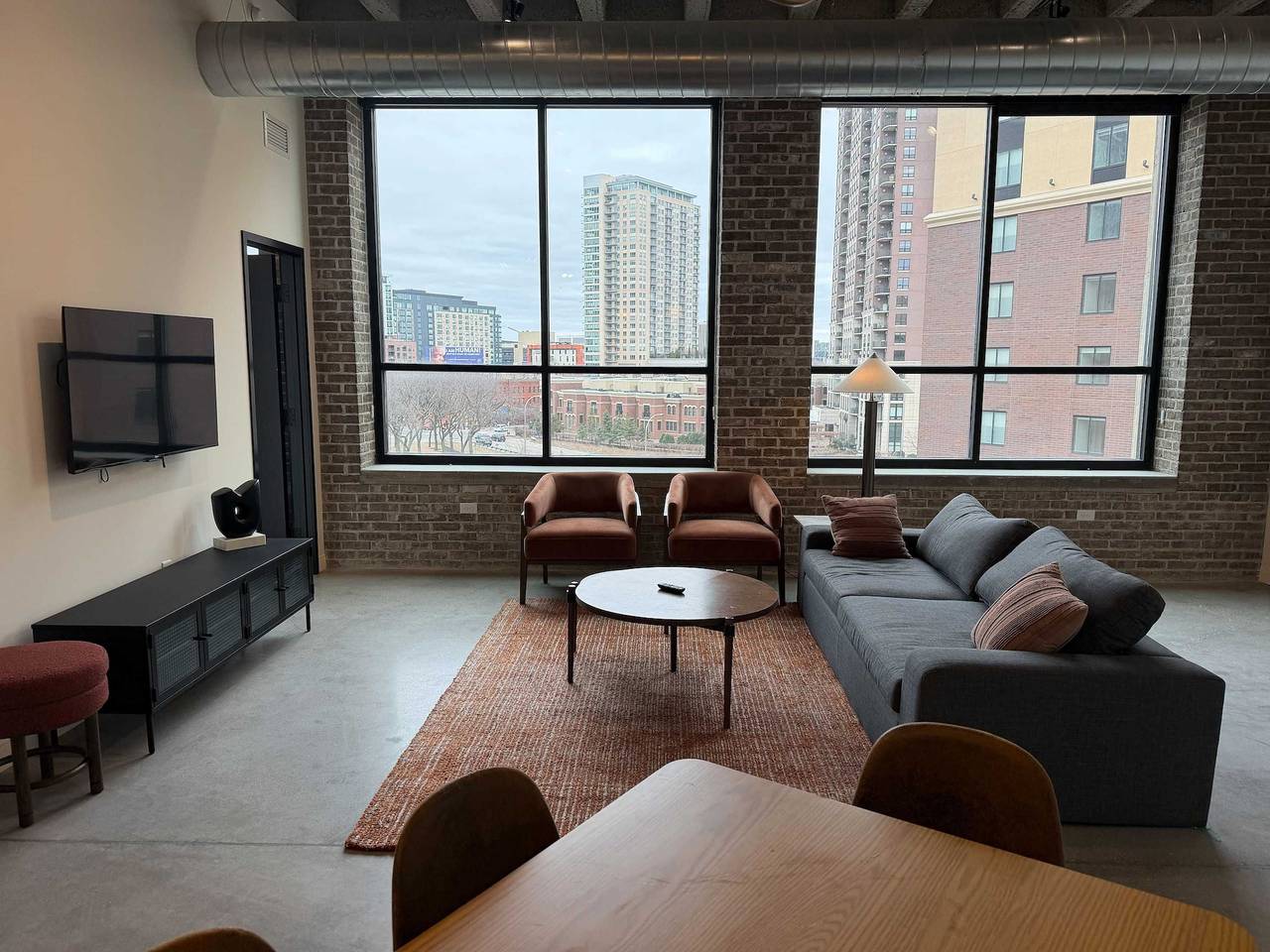 Ganze Wohnung, Roami at Century Plaza 3Br Corner View Loft in Minneapolis, Twin Cities