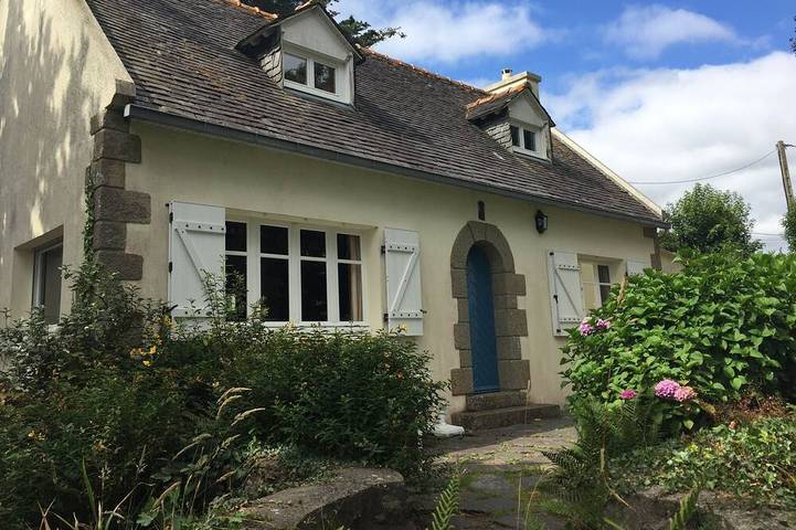 Gîte pour 6 personnes, avec jardin et terrasse, animaux acceptés dans Plage Trez Malaouen