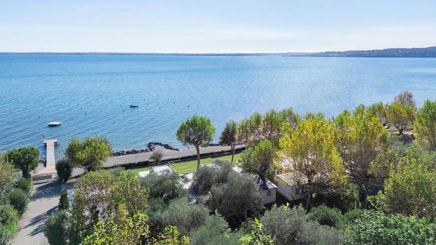 Camping per 6 persone, con Terrazza e Piscina a Moniga del Garda