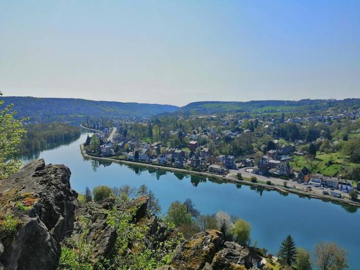 Location de vacances pour 4 personnes, avec Terrasse et Jardin ainsi que Sauna et Vue à Profondeville