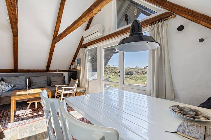 Charmantes Ferienhaus für 4 Personen mit Holzofen in Ringkøbing, Holmsland Klit