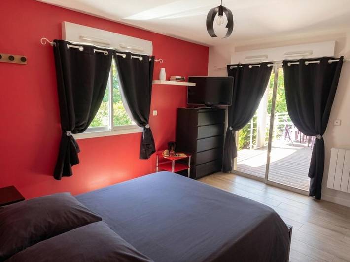 Double Room with Terrace in Bourg-Achard, Région de Bernay