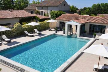 Maison d’hôte pour 2 personnes, avec piscine et jardin à Saint-Rémy-de-Provence
