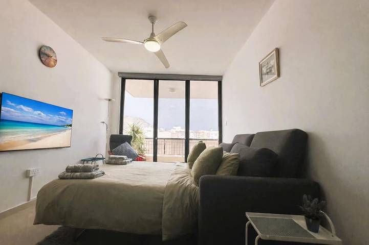 Gîte pour 4 personnes, avec piscine et balcon dans Oróklini - 4