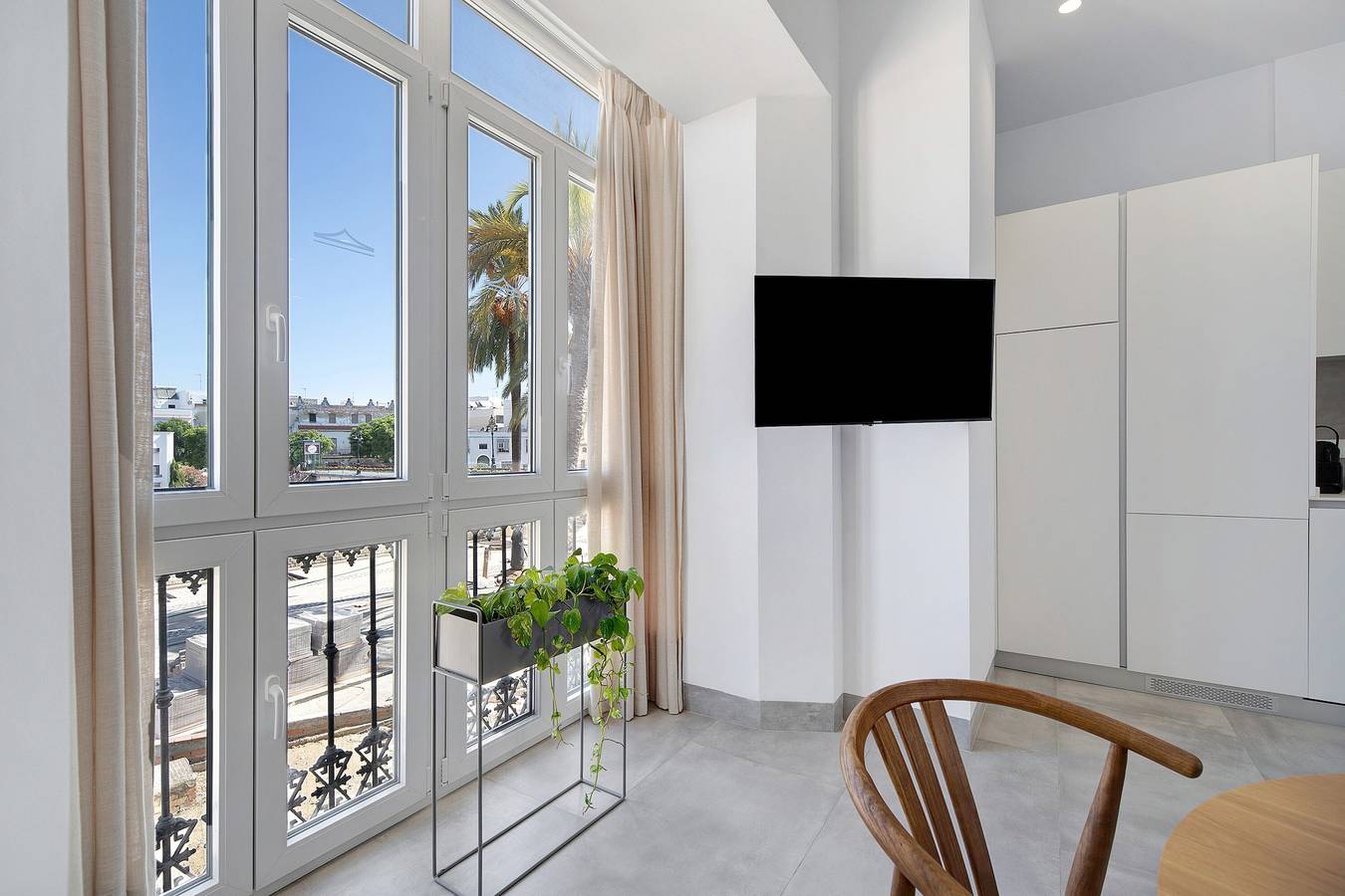 Apartamento entero, Apartamento 'Gran Suite Balcón 4' con balcón, Wi-Fi y aire acondicionado in Chiclana de la Frontera, Costa de la Luz