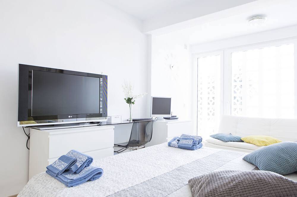 Apartamento entero, Apartamento vistas mar con terraza playa malagueta centro in Málaga Centro, Málaga