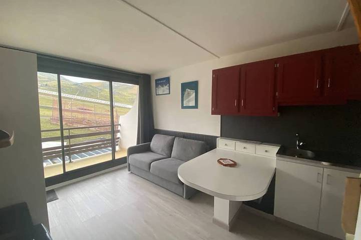 Appartement entier, Studio pour 4/5 pers. avec balcon, accès pistes, casier à skis, parking, résidence avec ascenseur in La Pierre Saint-Martin, Arette