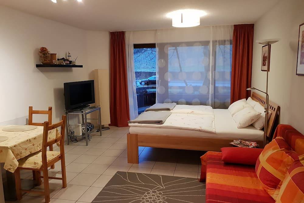 Entire apartment, Attractive apartment with a large bed for a good night's sleep in Wiehre (Freiburg), Freiburg