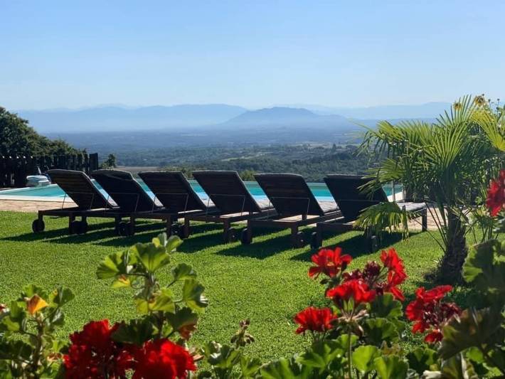 Casa vacanza per 8 persone, con Balcone e Terrazza nonché Giardino e Piscina a Sutri