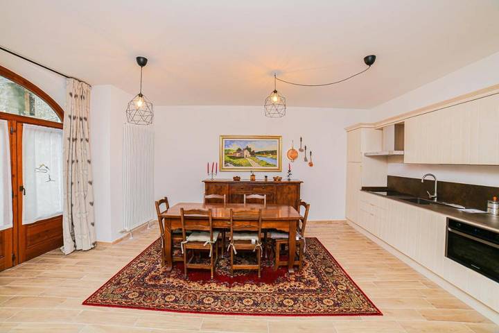 Appartement de vacances pour 4 personnes, avec jardin ainsi que terrasse et vue